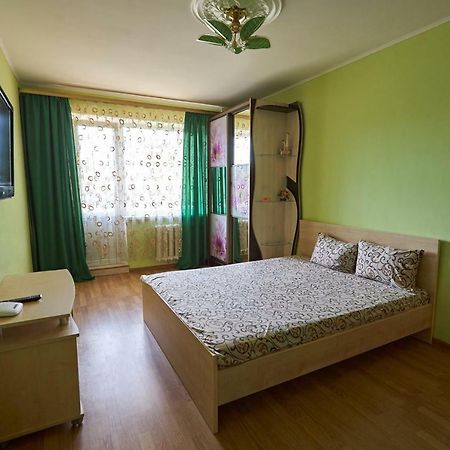 Babylon Apartments On Kievskaya Street 罗夫诺 外观 照片